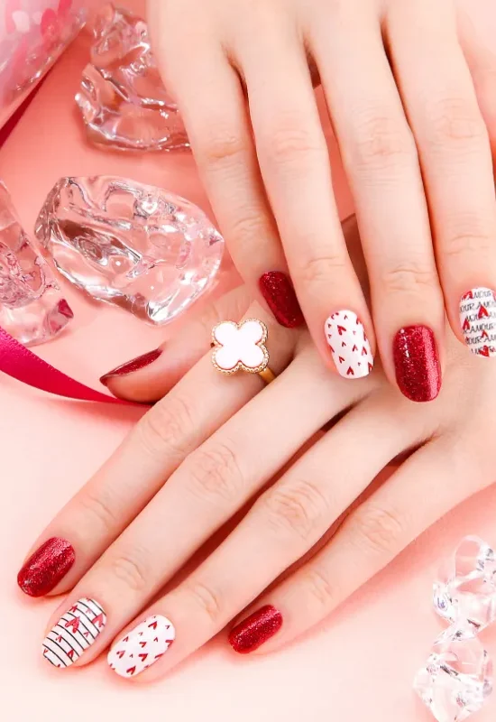Unhas Decoradas Ano Novo: Inspirações e Tendências